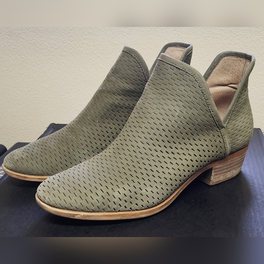 Women's Lucky Brand Baley boots